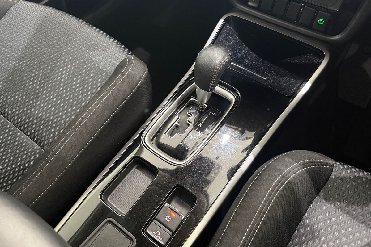 2020 Mitsubishi Outlander ES ADAS ZL