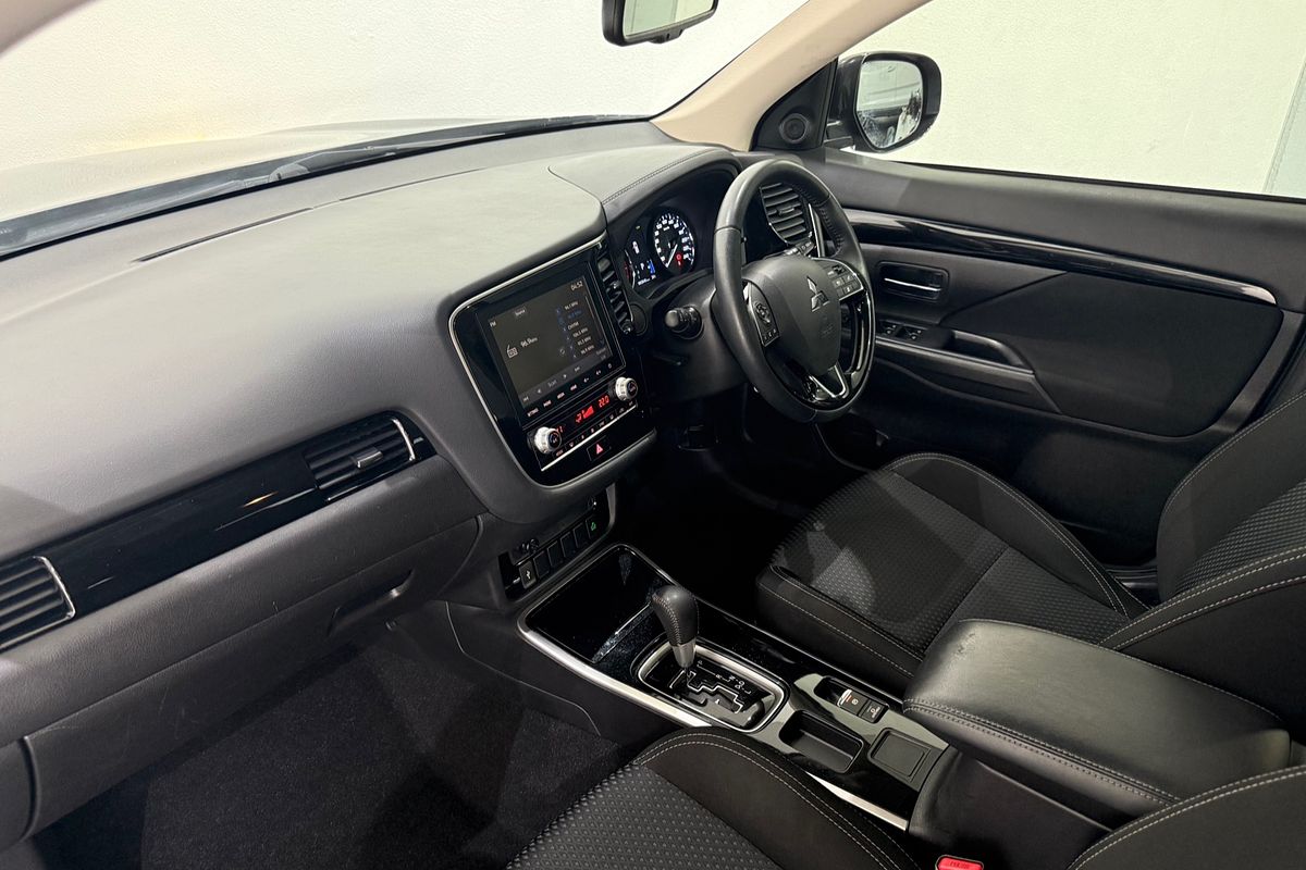 2020 Mitsubishi Outlander ES ADAS ZL