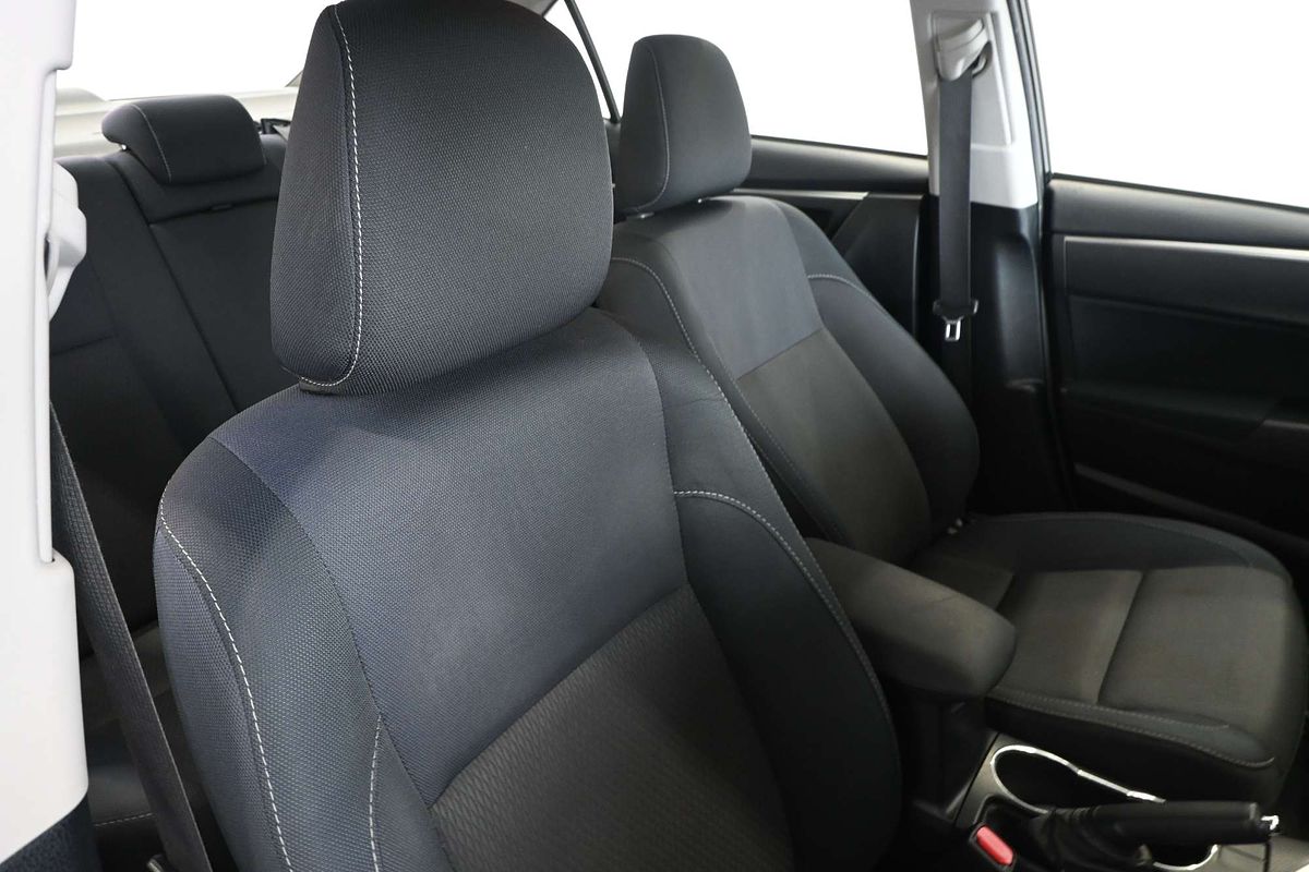 2016 Toyota Corolla SX ZRE172R