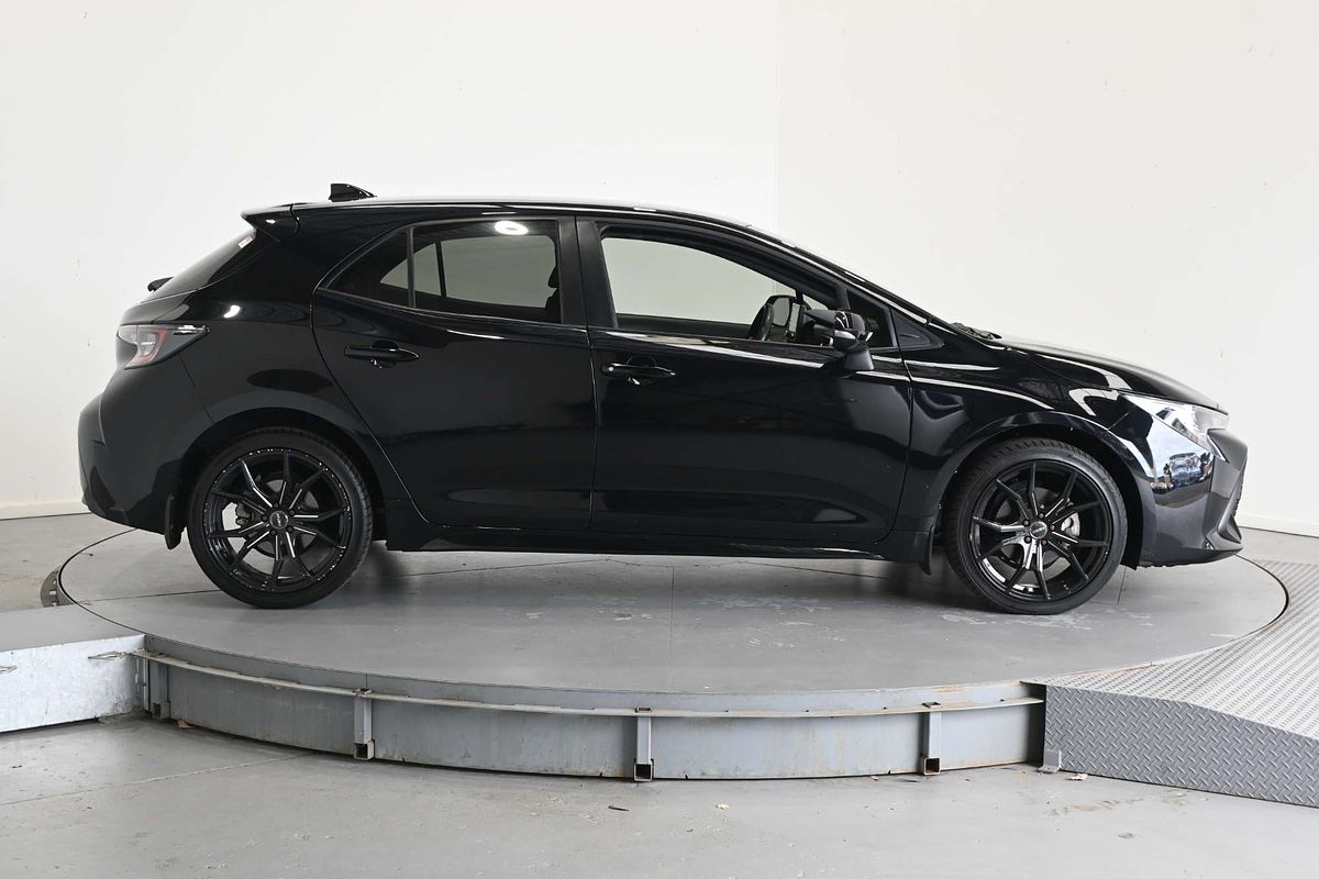 2019 Toyota Corolla Ascent Sport MZEA12R