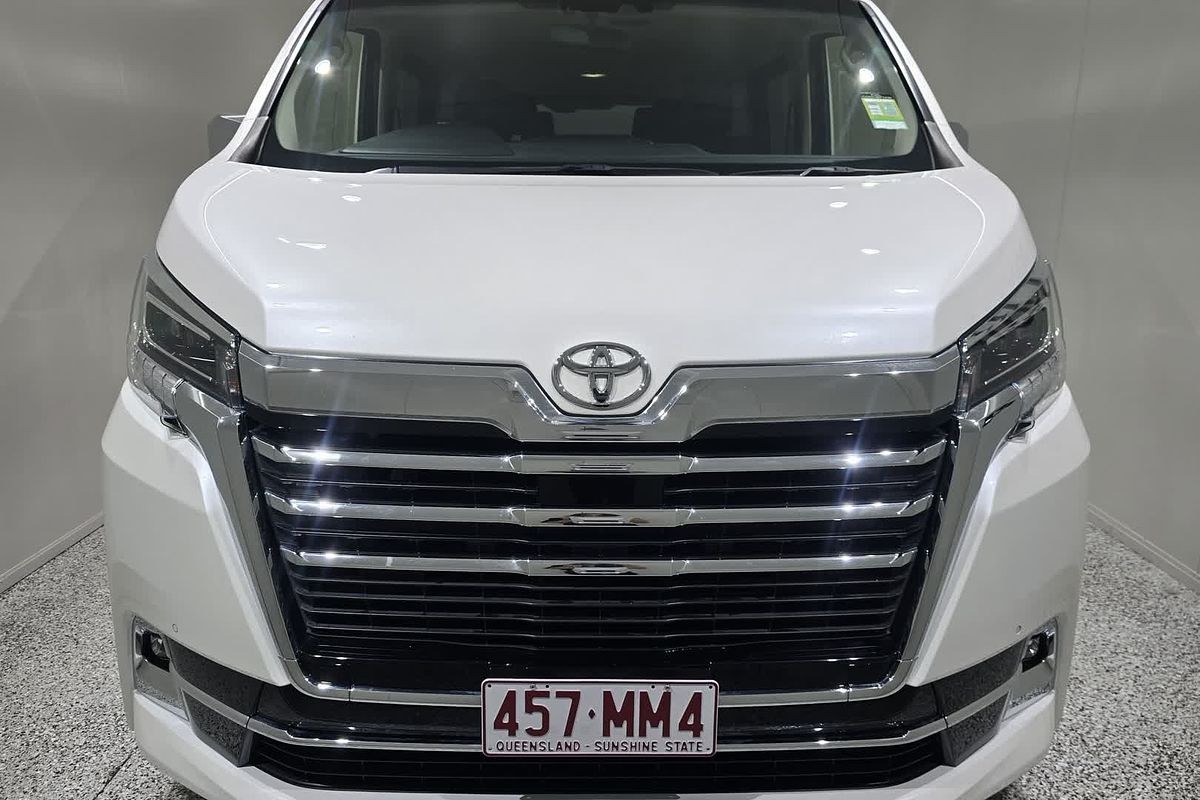 2022 Toyota Granvia GDH303R