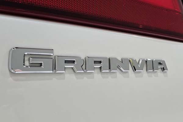 2022 Toyota Granvia GDH303R
