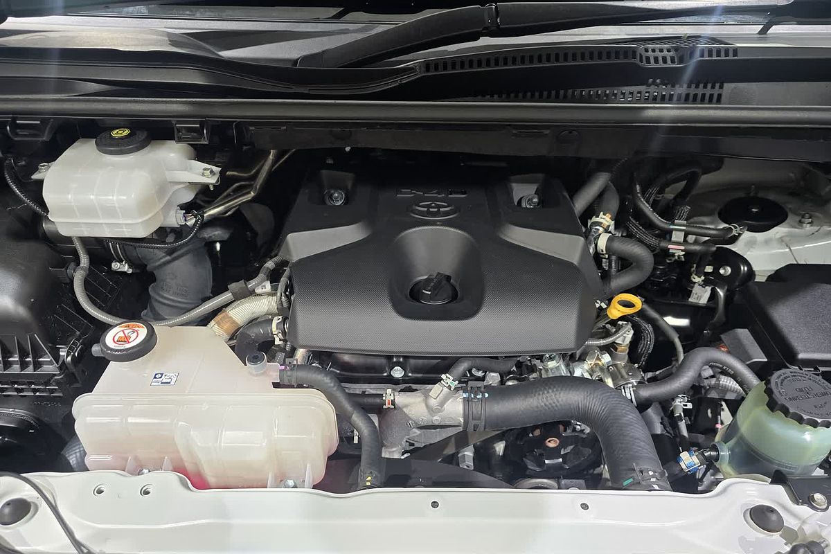 2022 Toyota Granvia GDH303R