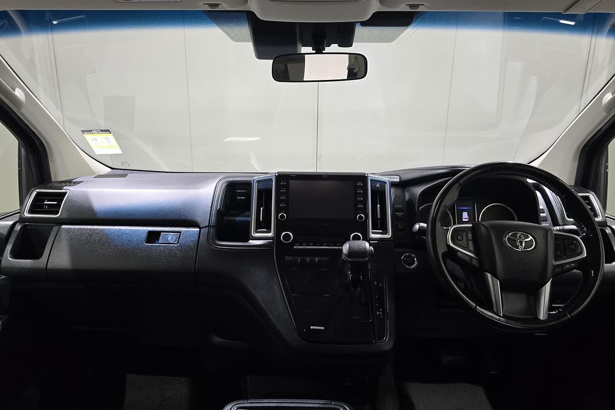 2022 Toyota Granvia GDH303R
