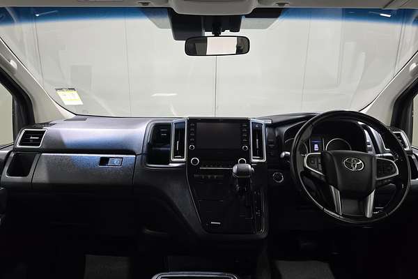 2022 Toyota Granvia GDH303R