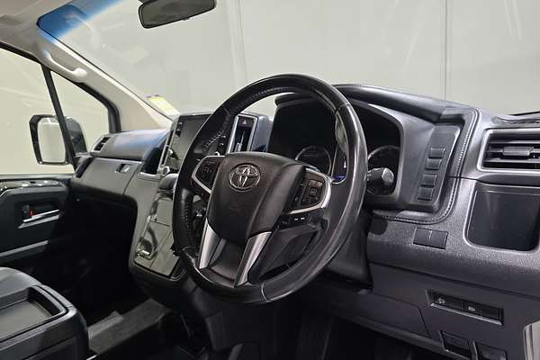 2022 Toyota Granvia GDH303R