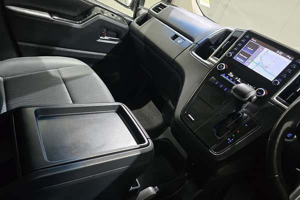 2022 Toyota Granvia GDH303R