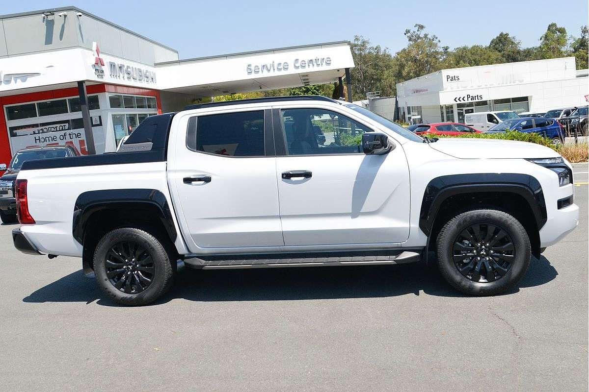 2025 Mitsubishi Triton GSR MV 4X4