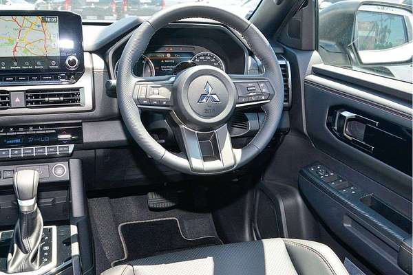 2025 Mitsubishi Triton GSR MV 4X4