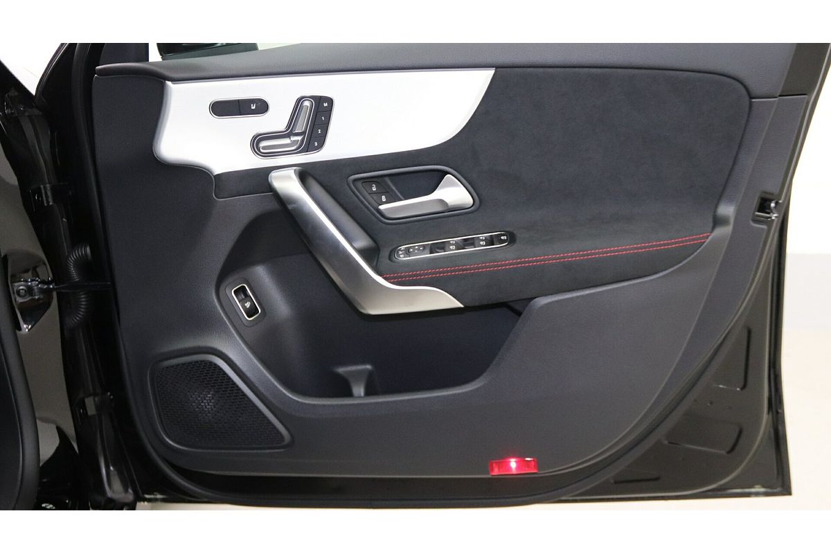 2024 Mercedes-Benz A-Class A250 V177