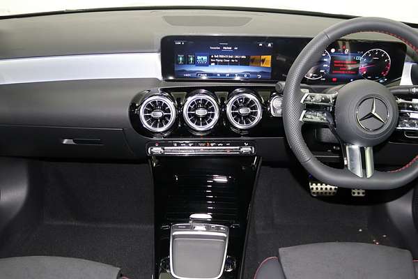 2024 Mercedes-Benz A-Class A250 V177