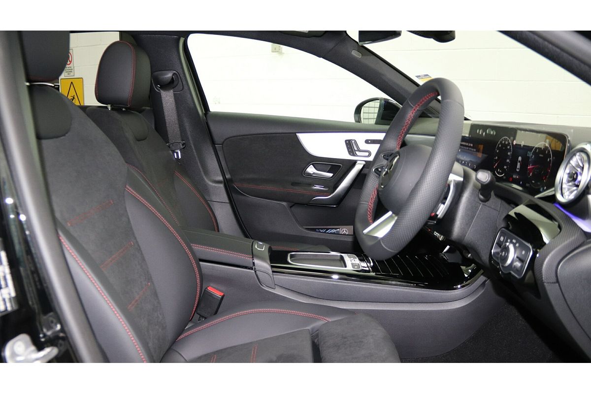 2024 Mercedes-Benz A-Class A250 V177