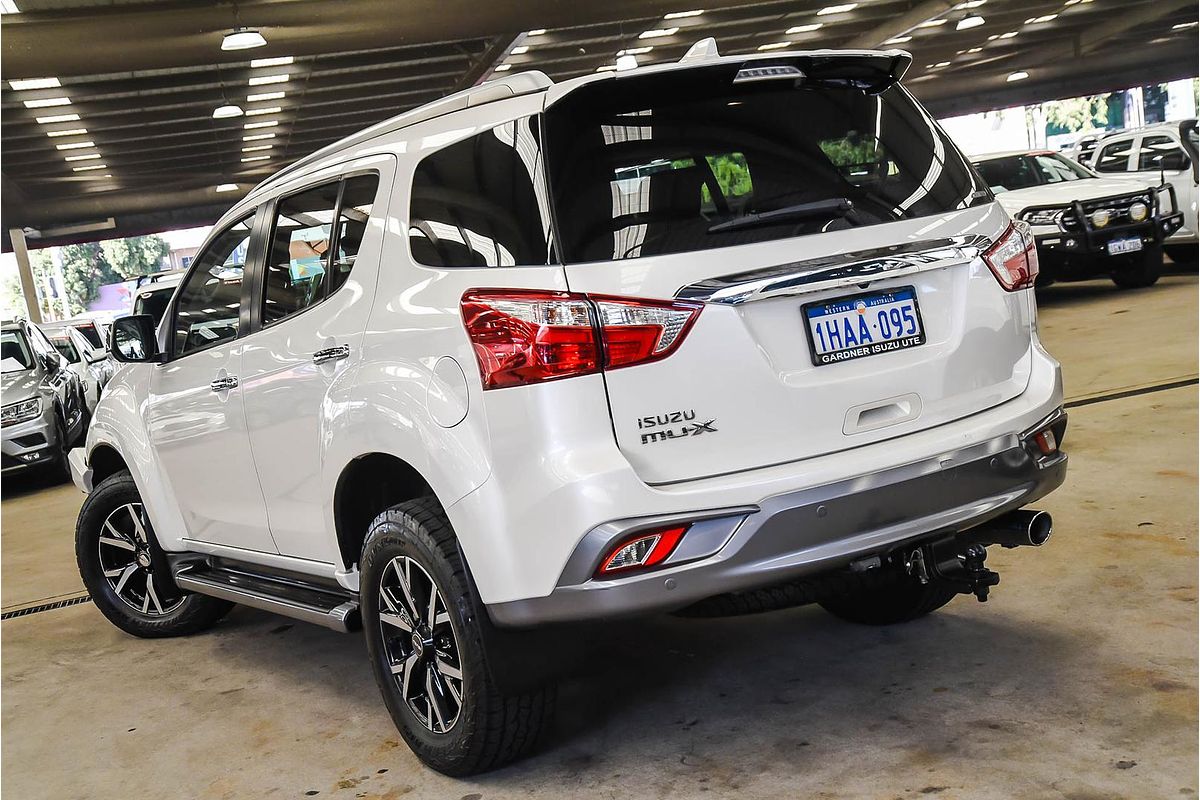 2020 Isuzu MU-X LS-T