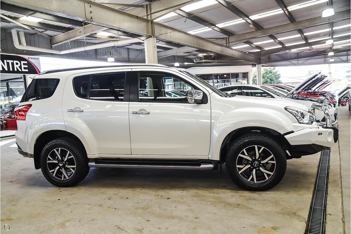 2020 Isuzu MU-X LS-T