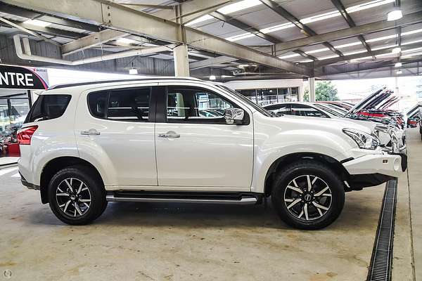 2020 Isuzu MU-X LS-T