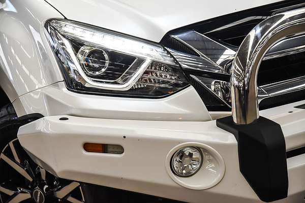 2020 Isuzu MU-X LS-T