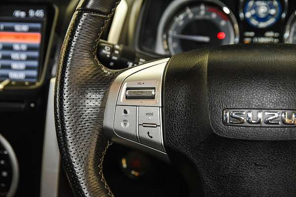 2020 Isuzu MU-X LS-T