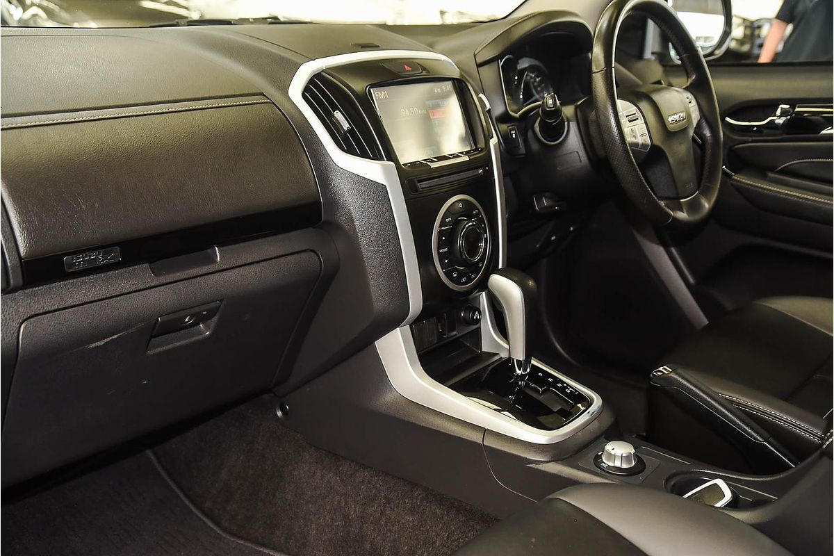 2020 Isuzu MU-X LS-T