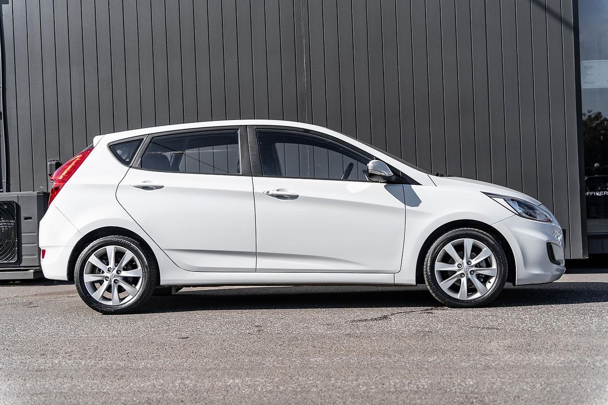 2019 Hyundai Accent Sport RB6