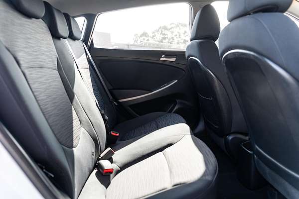 2019 Hyundai Accent Sport RB6