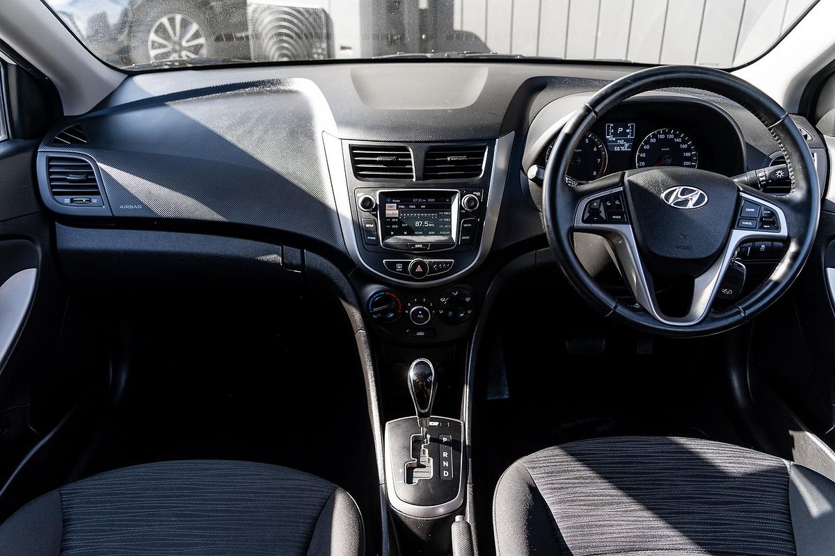 2019 Hyundai Accent Sport RB6