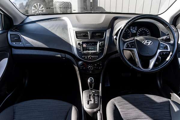 2019 Hyundai Accent Sport RB6