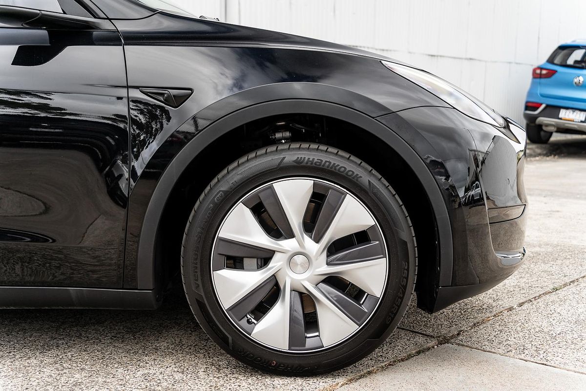 2023 Tesla Model Y Rear-Wheel Drive