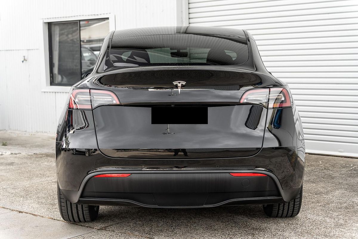 2023 Tesla Model Y Rear-Wheel Drive