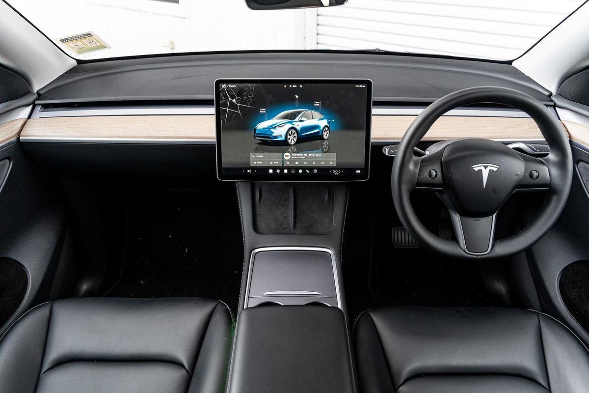 2023 Tesla Model Y Rear-Wheel Drive
