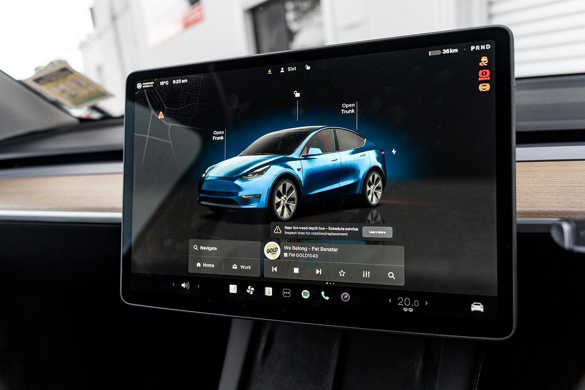 2023 Tesla Model Y Rear-Wheel Drive