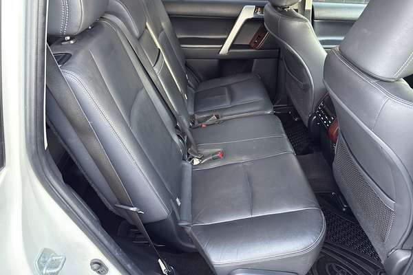 2017 Toyota Landcruiser Prado Kakadu GDJ150R