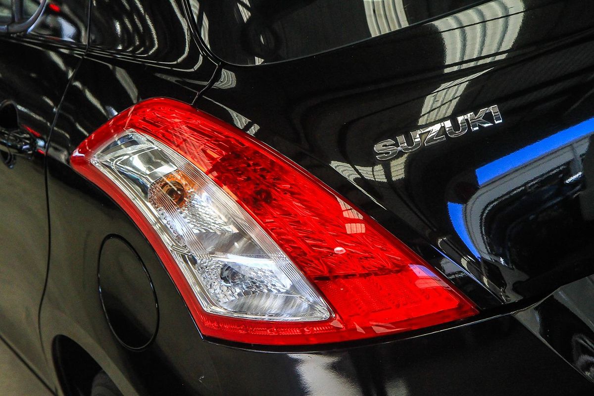 2016 Suzuki Swift GL Navigator FZ