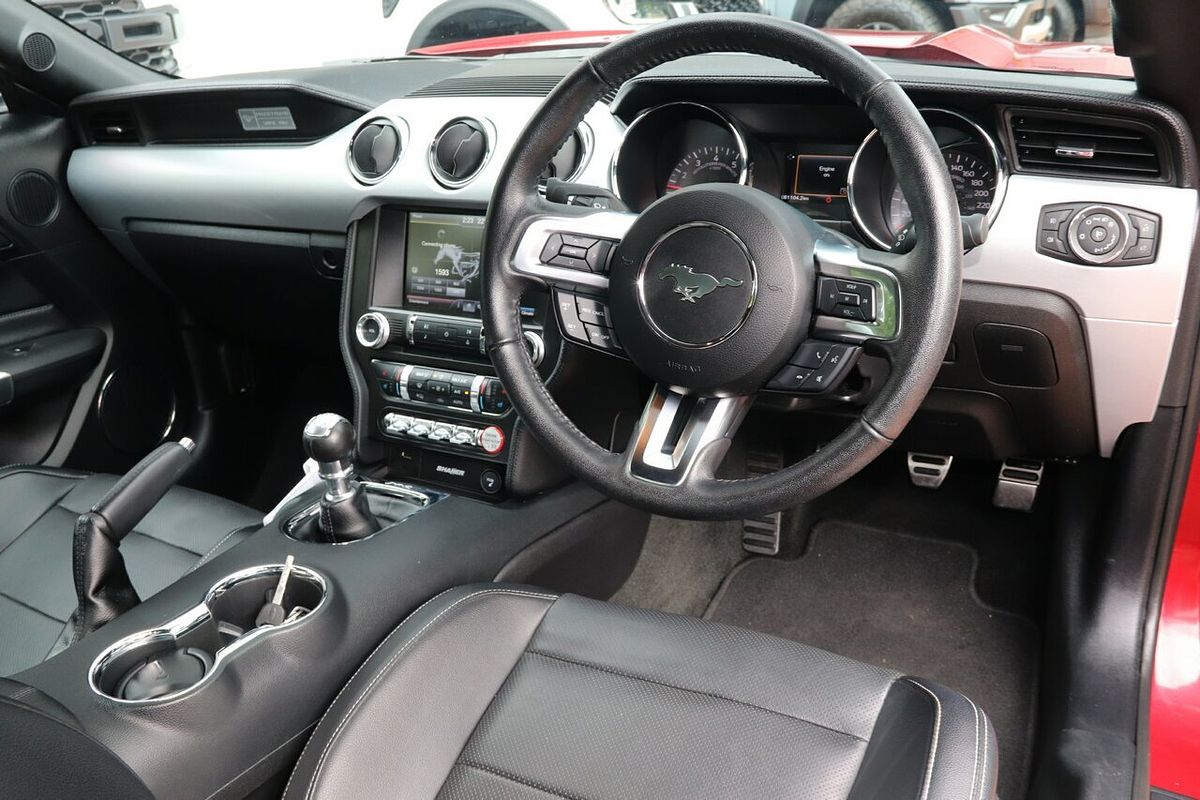 2016 Ford Mustang  FM