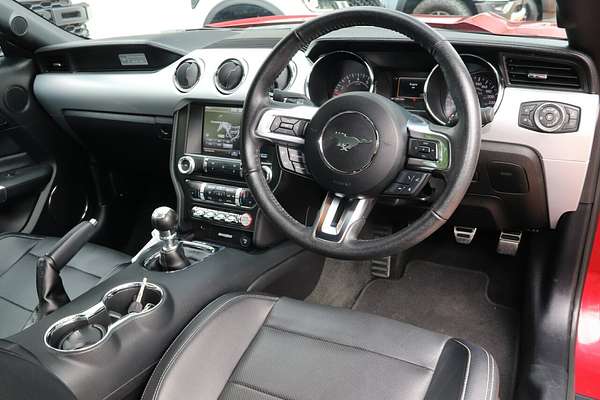 2016 Ford Mustang  FM