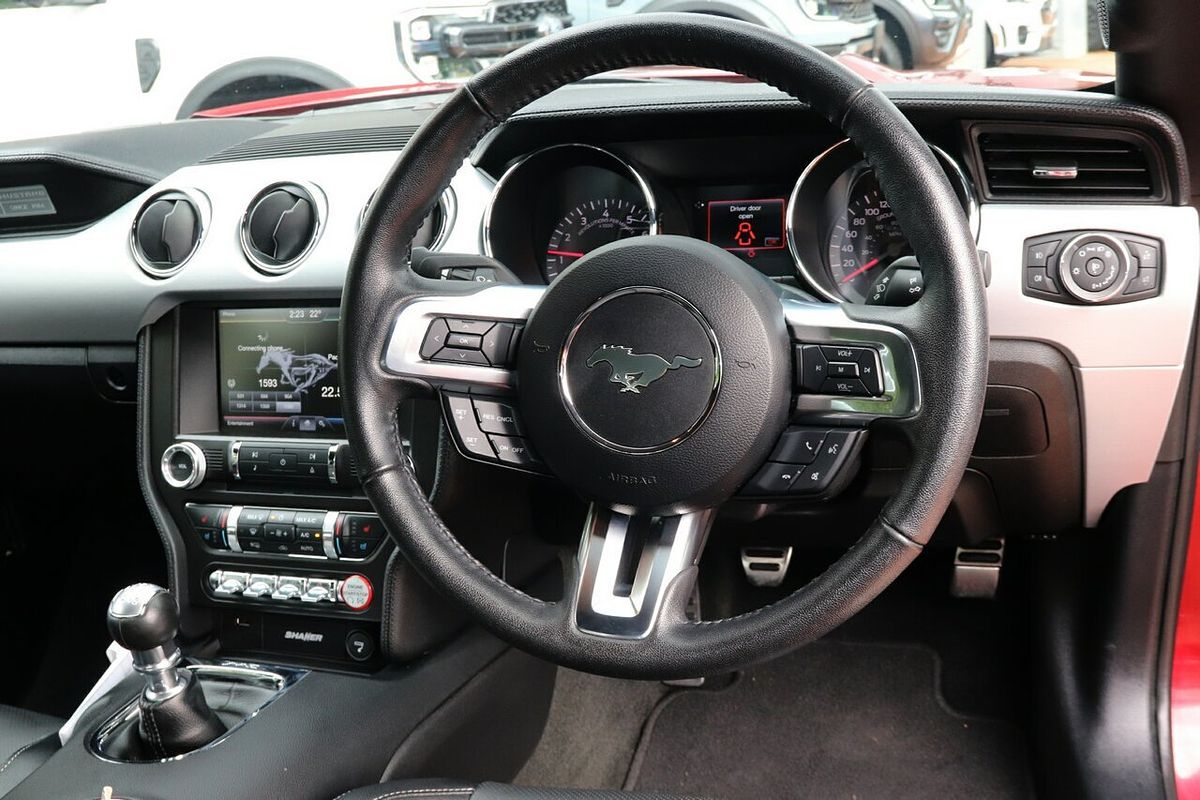 2016 Ford Mustang  FM