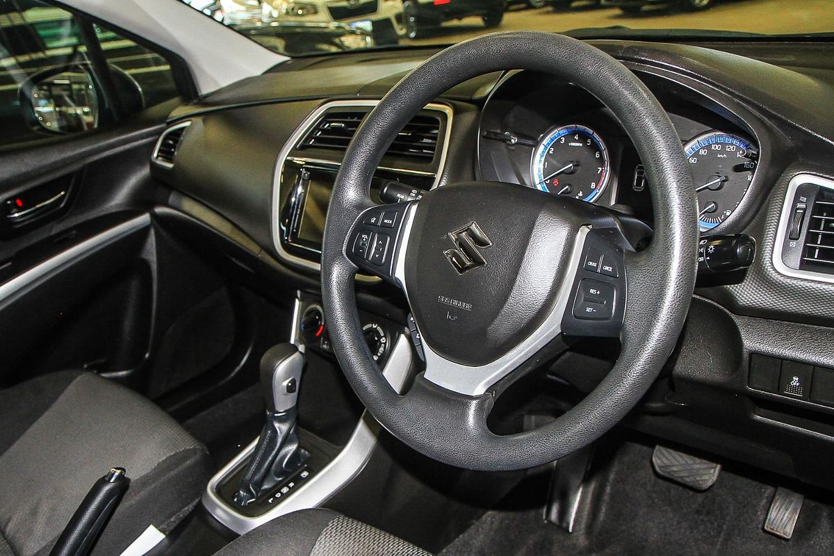 2015 Suzuki S-Cross GL JY