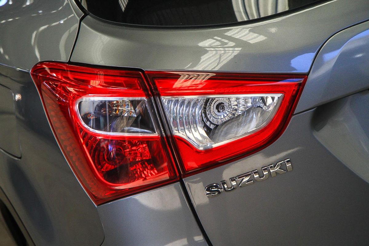 2015 Suzuki S-Cross GL JY