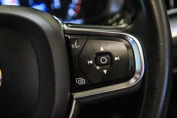2019 Volvo XC60 T5 Momentum