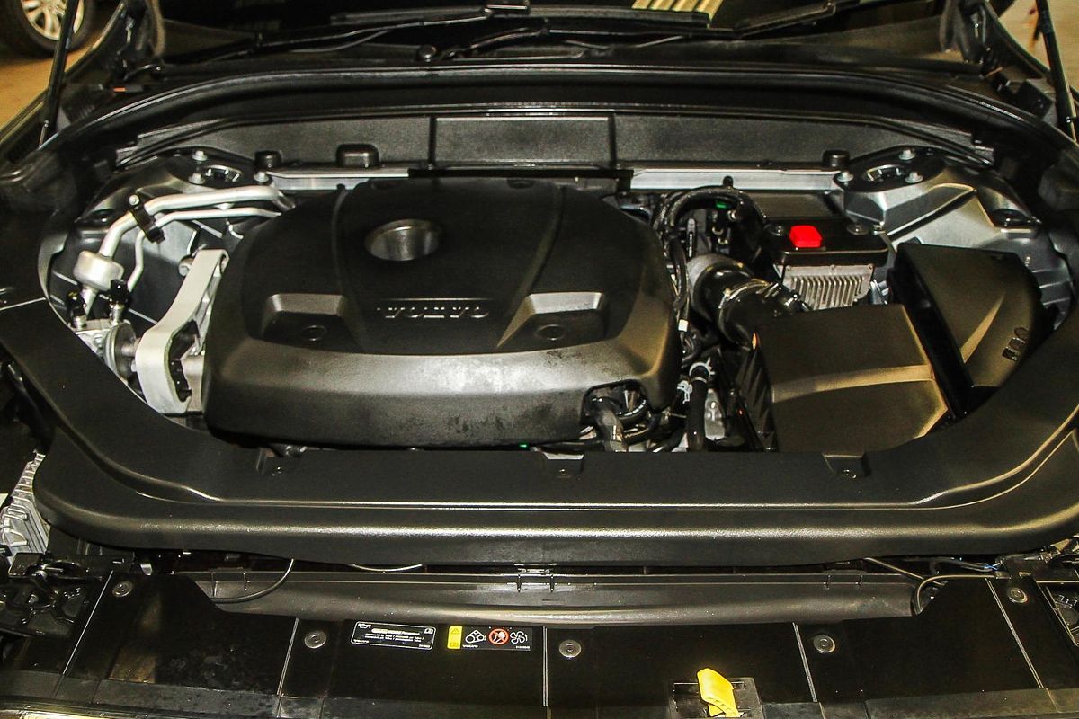 2019 Volvo XC60 T5 Momentum
