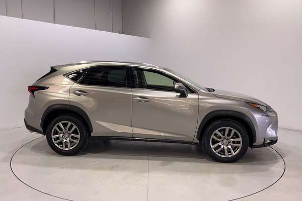 2015 Lexus NX NX200t Luxury AGZ10R