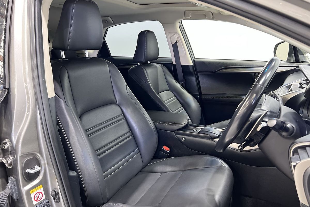 2015 Lexus NX NX200t Luxury AGZ10R