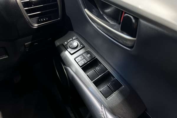 2015 Lexus NX NX200t Luxury AGZ10R