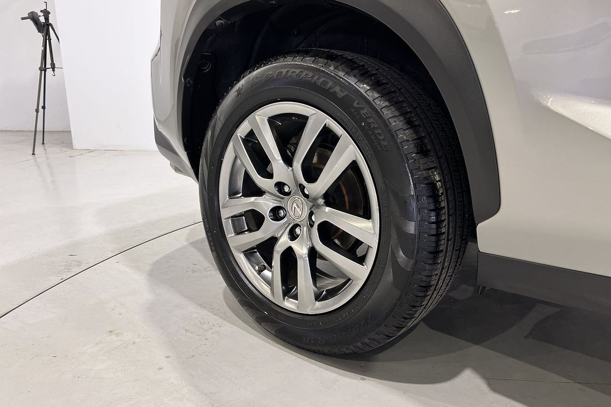 2015 Lexus NX NX200t Luxury AGZ10R