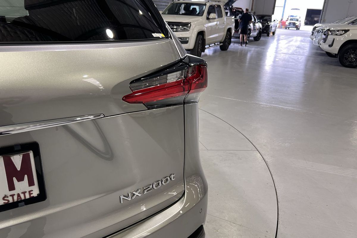 2015 Lexus NX NX200t Luxury AGZ10R