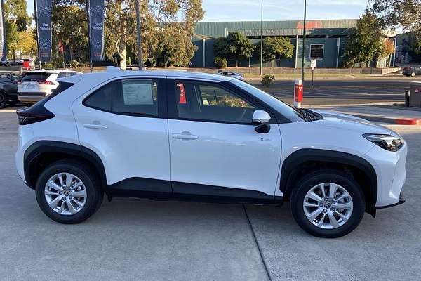 2024 Toyota Yaris Cross GX MXPJ10R