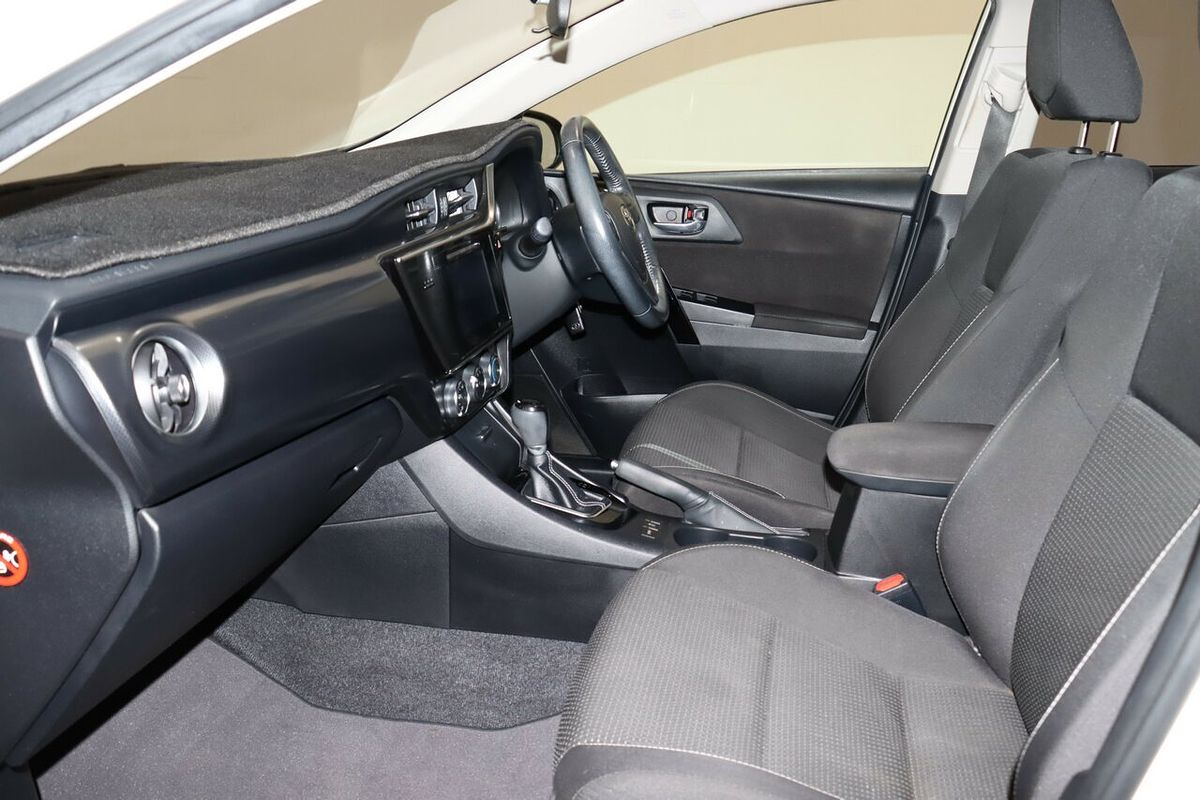 2018 Toyota Corolla Ascent Sport ZRE182R