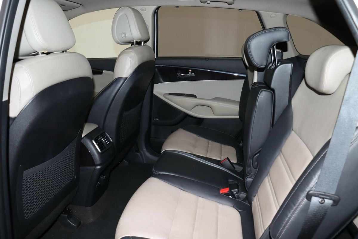 2017 Kia Sorento Platinum UM