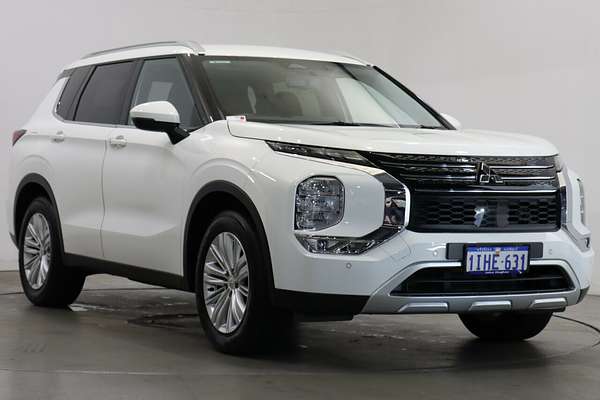2024 Mitsubishi Outlander LS ZM