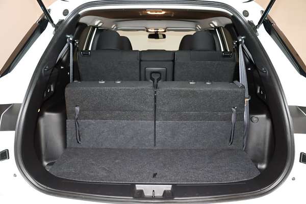 2024 Mitsubishi Outlander LS ZM