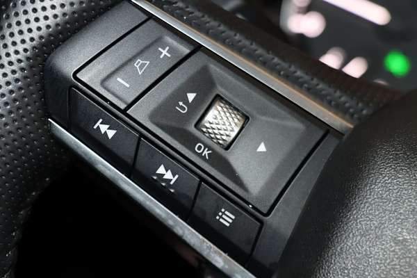 2024 Mitsubishi Outlander LS ZM